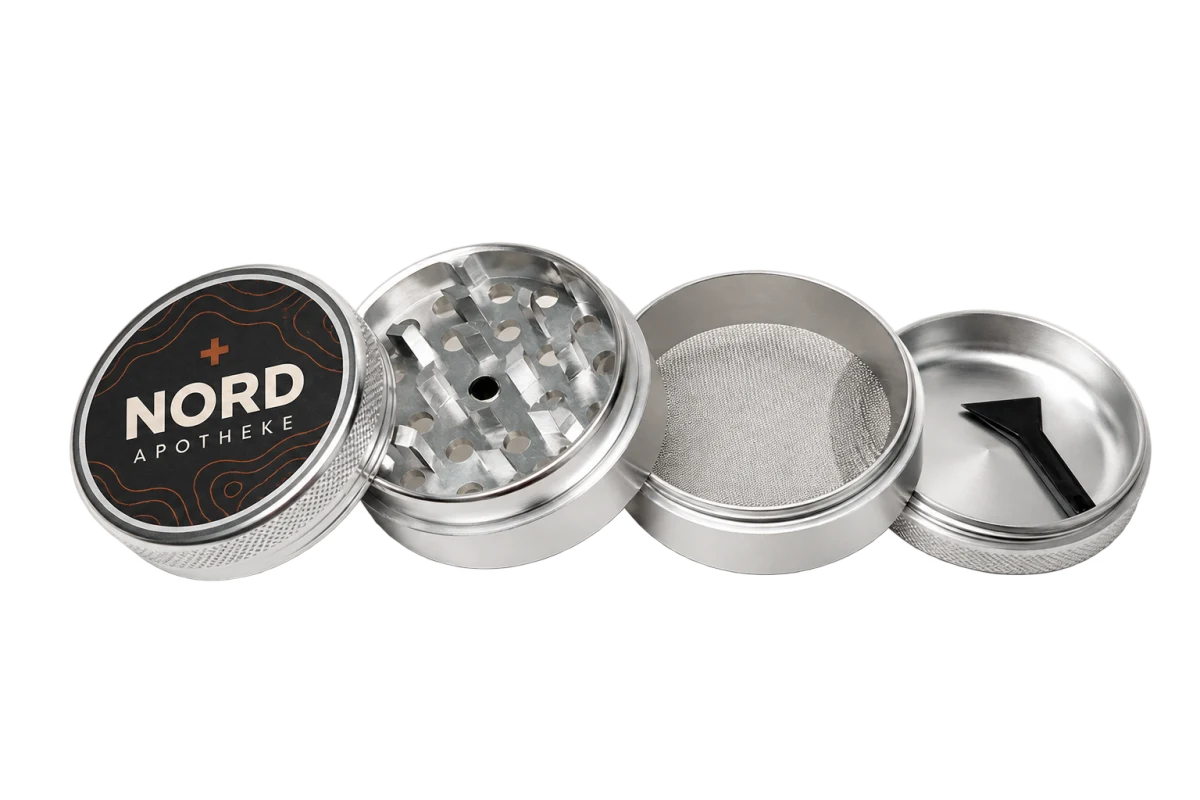 Metall-Grinder – NORD Designstudie, Beispielbranding NORD Apotheke